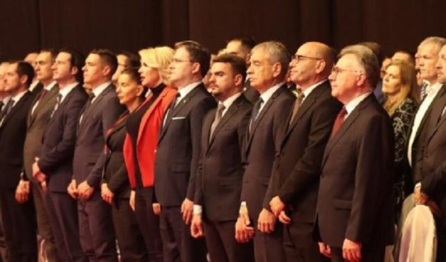 Žestoke kritike na odlazak Kovača i Damjanovića u RS: Da li je ovo neka nova vanjska politika na koju misle da se naviknemo?