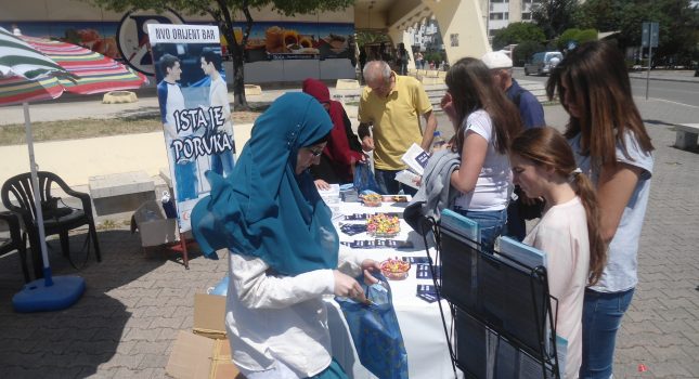 Besplatni Kur`ani za građane Bara