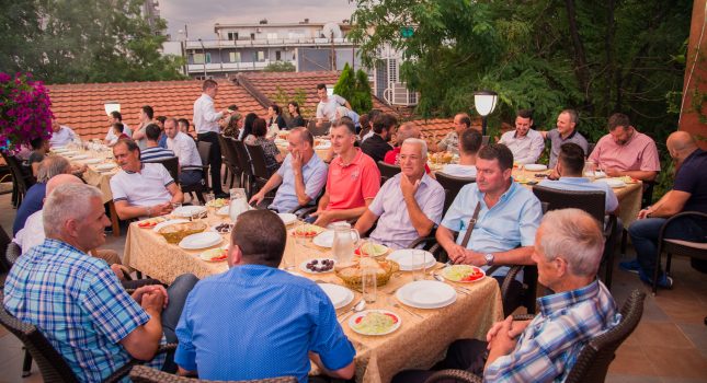 Veliki Ramazanski iftar u organicaciji IKC-a Podgorica