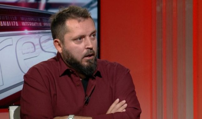 Bursać: Hoće li Crnogorci postati nacionalna manjina u Crnoj Gori?