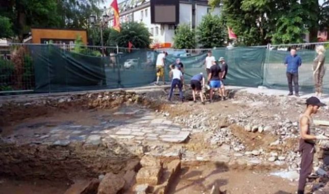 GRUPA GRAĐANA BIJELOG POLJA U DIJASPORI TRAŽI POVRATAK HADŽI-DANUŠ HANUMINA VAKUFA
