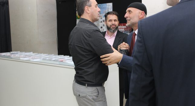 Poklon knjiga građanima Podgorice