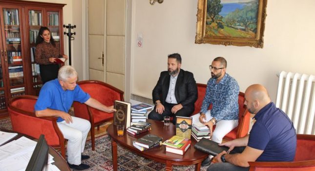 IKC Podgorica donirao 400 raznih knjiga islamske tematike Nacionalnim i svim gradskim bibliotekama u Crnoj Gori