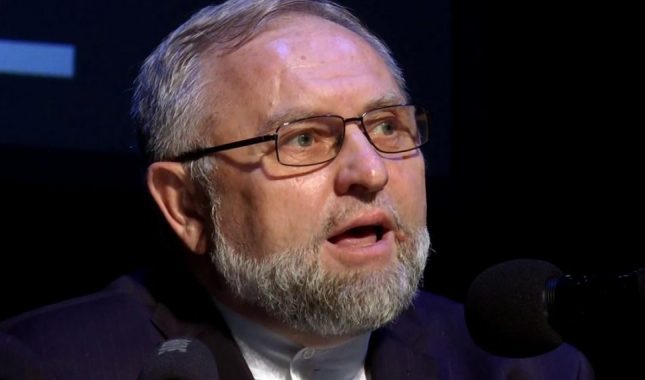 AKO TE ODVEDU NJEMAČKI UDBAŠI Reisov savjetnik prijetio teologu da će ga prijaviti „njemačkim vlastima“