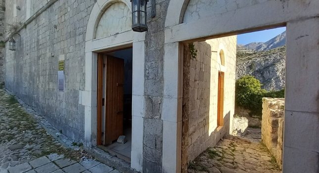 STARI BAR NA RAZMEĐAMA VJEKOVA (I dio) Piše: Božidar PROROČIĆ, književnik i publicista