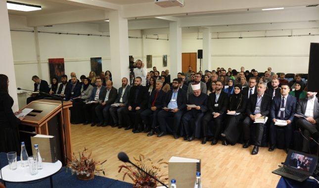 Naučna konferencija: “Lik i djelo akademika muftije Muamera Zukorlića” na Internacionalnom univerzitetu (VIDEO)