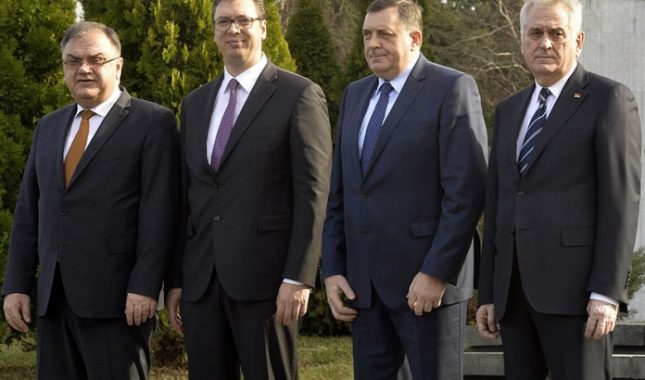 O, Bošnjaci: Niko nas nije pobijedio i uništio za više od hiljadu godina, zar ćemo sami sebe?