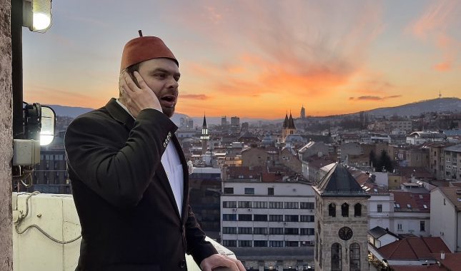 SAD SMETA I EZAN SA NAŠIH DŽAMIJA