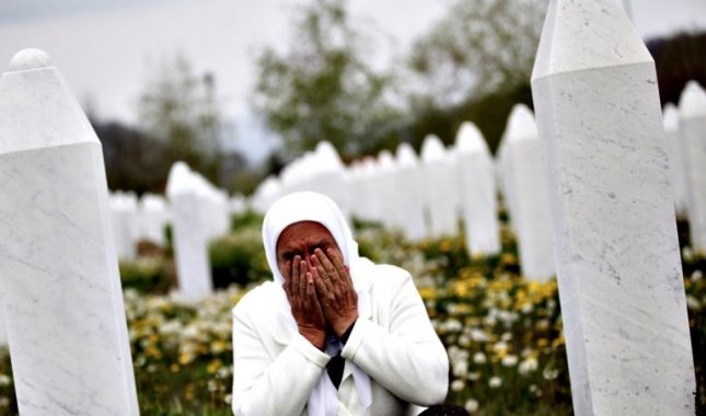 Muderrisova hutba o genocidu u Srebrenici: Prizivam Allahovo prokletstvo na zločince i njihove pomagače i molim Allaha da im zatre svaki trag na zemlji