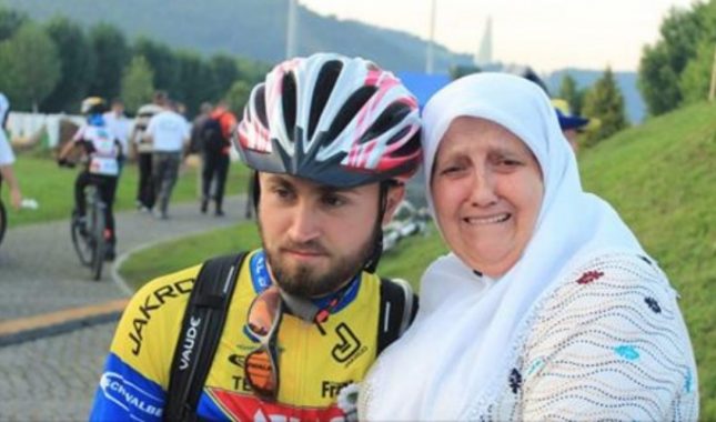 Potresna priča iz Srebrenice: ”Žena me zagrlila i rekla mi da sam isti njen sin koji je nestao “