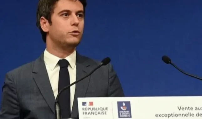 Francuski ministar obrazovanja zabranjuje školovanje muslimankama pod hidžabom, a brani svoje homoseksulano pravo