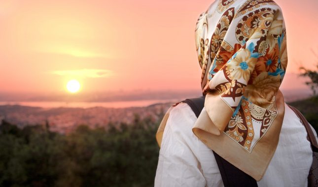 ZAŠTO JE ZABRANJENO DA SE MUSLIMANKA UDA ZA NEMUSLIMANA?