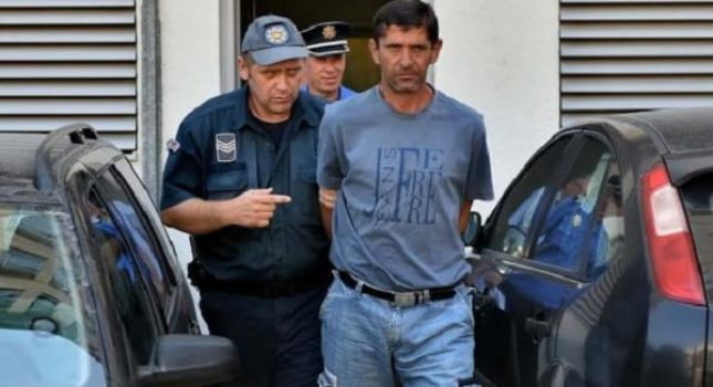 ZA RATNI ZLOČIN NAD ALBANCIMA NA KOSOVU SPECIJALNA POLICIJA I UPRAVA POLICIJE U NIKŠIĆU UHAPSILI ZLOČINCA VLADU ZMAJEVIĆA