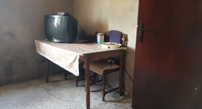 Namještaj, zamrzivač, garderoba i obuća za socijalno ugrožene porodice