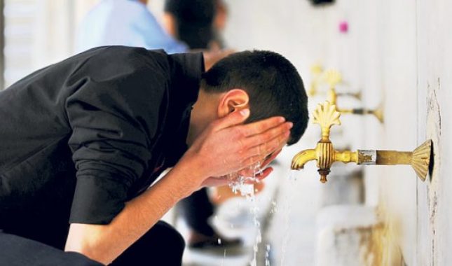 Samo četiri stvari kvare abdest (zapamtite ih i rahat ste) /Je li obavezno uzimanje abdesta nakon gusula