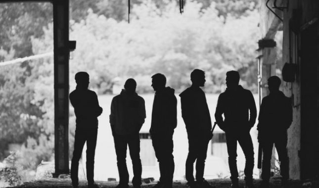 Pazi s kime se družiš jer loše društvo isisava svu radost iz tvog života