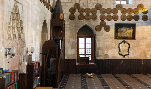Zajedno da svojim sedmogodišnjim sinom prešla na islam
