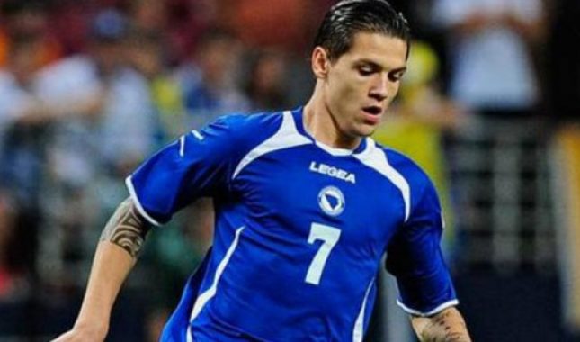 Muhamed Bešić: Klanjam pet puta dnevno i postim ramazan