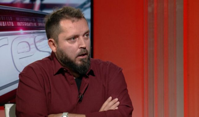 Dragan Bursać: Srbizacija, nakaradna budućnost Crne Gore?