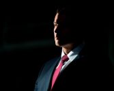 Niko se na dunjaluku neće uzdići, a da ga Allah neće poniziti