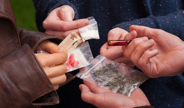 PORAŽAVAJUĆE: Svaki šesti učenik u Crnoj Gori koristi drogu!