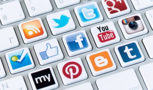 Društvene mreže na vagi islama
