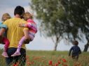 Kako završe djeca koju roditelji previše vežu za sebe?