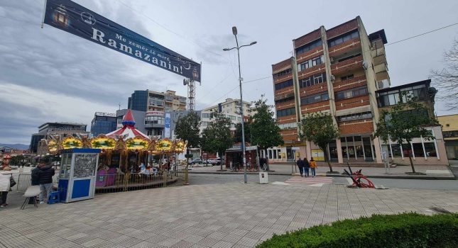 Albanske vlasti u Albaniju poštuju građane muslimane, a u Tuzima ih stravično diskriminišu, a ,,možda,, i mrze?! FOTO