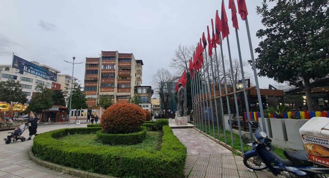 Albanske vlasti u Albaniju poštuju građane muslimane, a u Tuzima ih stravično diskriminišu, a ,,možda,, i mrze?! FOTO