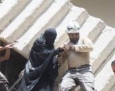 Hidžab u sirijskim ruševinama: Ako one mogu, šta tebe sprečava da nosiš hidžab?