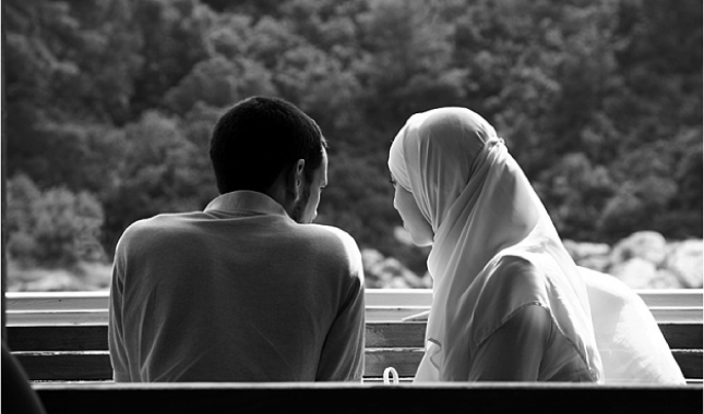 ZAŠTO I KAKO BLISKOST “IZLAPI” U BRAKU?