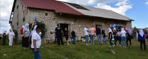 Decenije bola nakon zločina u Kalinoviku: Porodice žrtava i dalje čekaju pravdu i istinu