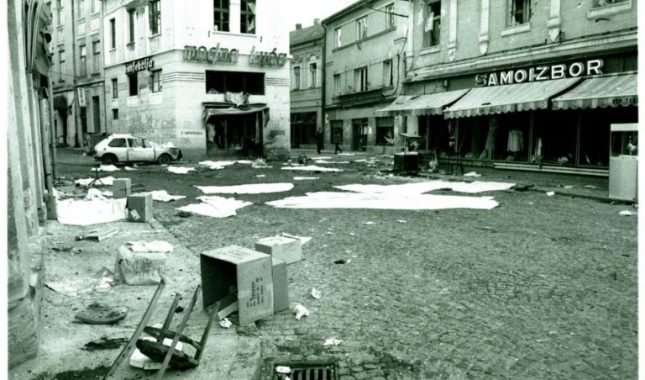 Prije 31 godinu srpske snage granatirale Kapiju: Dan kada je ubijena tuzlanska mladost