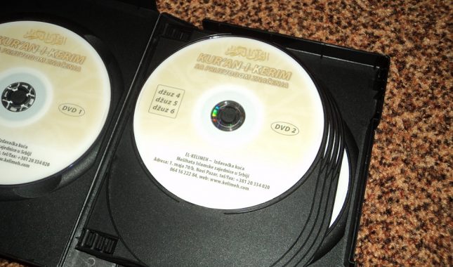 Akcija podjele DVD-ija islamskog sadržajaIKC Podgorica