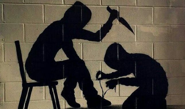 Neka te ne obmanjuju oni koji te hvale, i neka te ne brinu oni koji te kude, jer ti sebe najbolje poznaješ