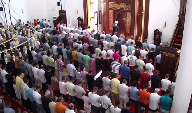 Ispravan način obavljanja namaza u džematu