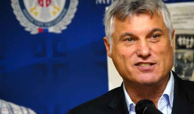 Amela Topuz odgovara islamomrzcu i četniku Lazanskom: Ja sam Latifova unuka