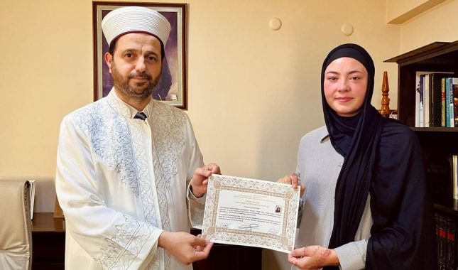 Mlada Njemica Lina prešla na islam tokom posjete turskom Bartinu
