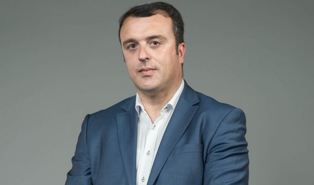 Muhović napustio Bosnjačku stranku i prešao u SPP, pa poručio: “Jedini lideri Bošnjaka u Crnoj Gori su Zukorlić i Kalač”