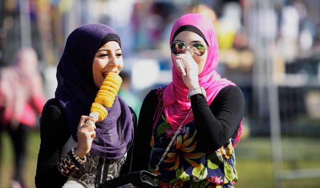 Kako su se dvije sestre (dvije prijateljice) iz Tuzle vratile Islamu