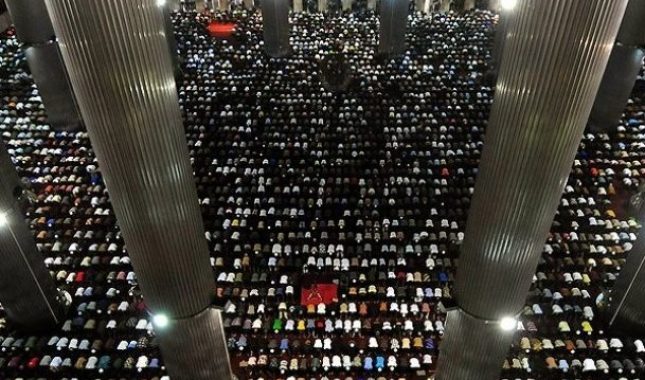 Stigao sam na džumu kad je imam već završio hutbu, da li je moja džuma potpuna?