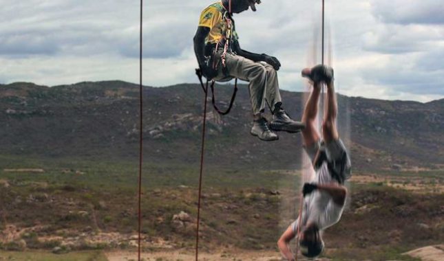 Kad shvatiš da se nitko nije dužan pobrinuti za tvoj život započinje tvoj novi život!