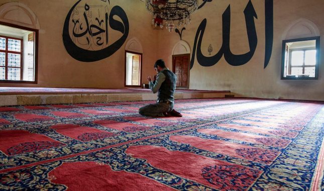 Zašto je pogrešno vlastitu imenicu Allah zamjenjivati općom imenicom Bog