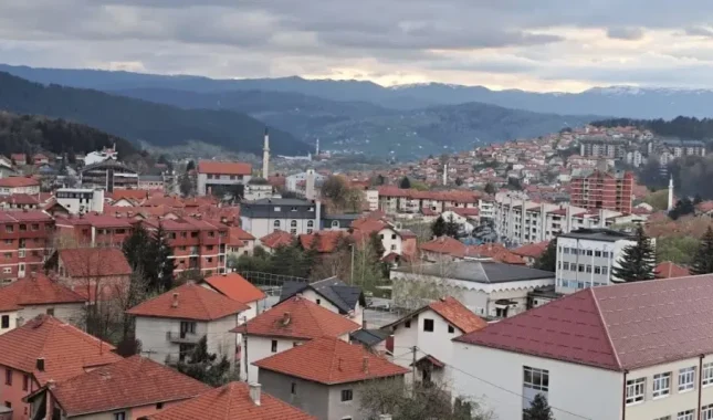 Bursać: Otpriznajte Kosovo, ukinite nezavisnu Crnu Goru-to oni hoće