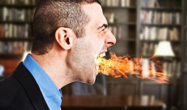 Psovanje i vrijeđanje Uzvišenog Allaha, veoma opasna navika velikog broja Bošnjaka