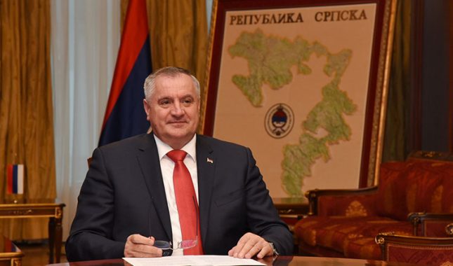 Kako Višković proslavlja ‘oslobođenje’ Vlasenice od njenih stanovnika