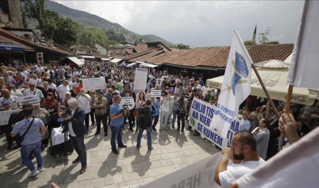 U Sarajevu održan miting podrške Dudakoviću: Čast odbrane niko ne može pogaziti