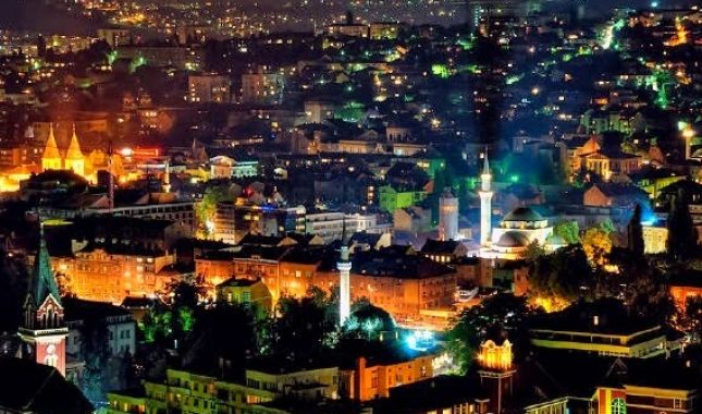 Kako se odnositi prema komšijama nemuslimanima i čestitanje njihovih praznika