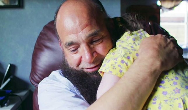 KALIFORNIJA: MOHAMED GODINAMA UDOMLJAVA DJECU KOJA ĆE UMRIJETI – “I ONI IMAJU DUŠU”