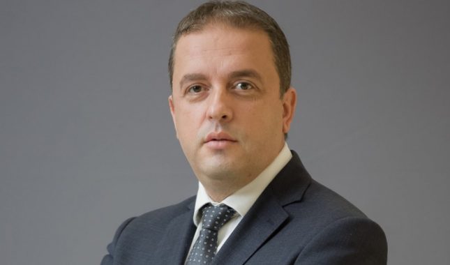 Fatić: Kada je žena četnik u Vladi, onda ne čudi ni Mladić u Beranama